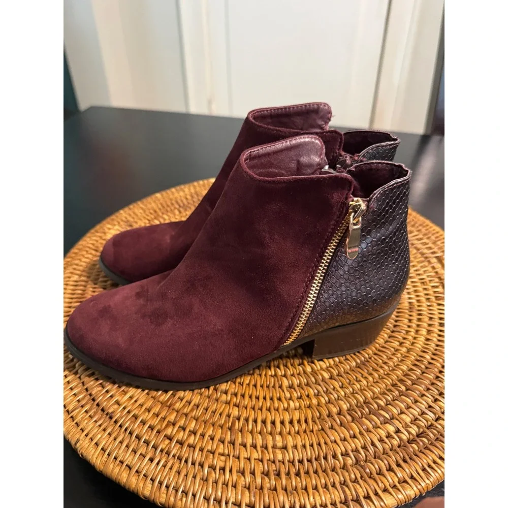 GC Shoes Keller Burgundy Suede Snakeskin Ankle Boots Womens 7 Low Block Heel
